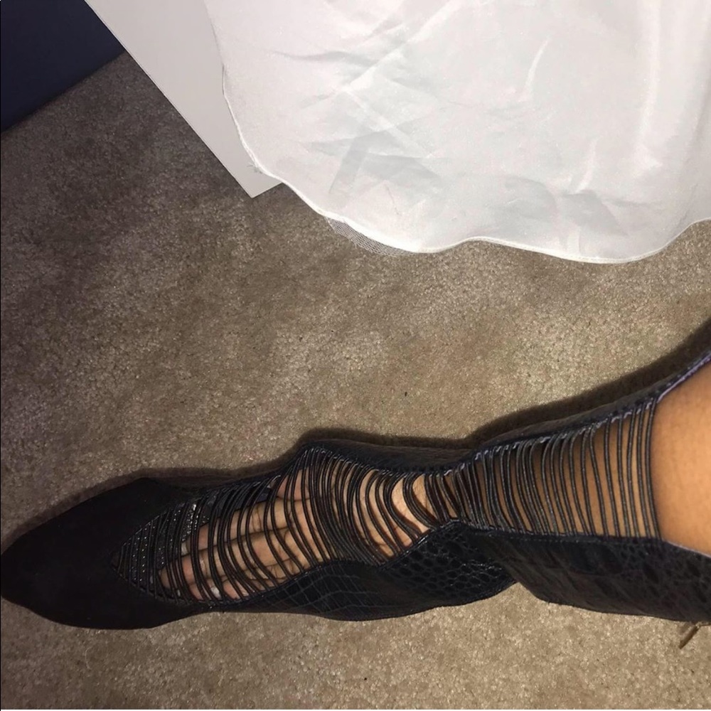 Lace up leather boots worn once!